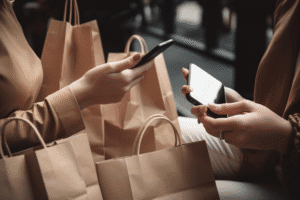 Consumidores comprando em e commerce