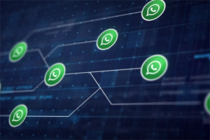 A imagem representa a centralização da jornada do consumidor no WhatsApp, destacando a importância da integração de dados para um atendimento eficiente.